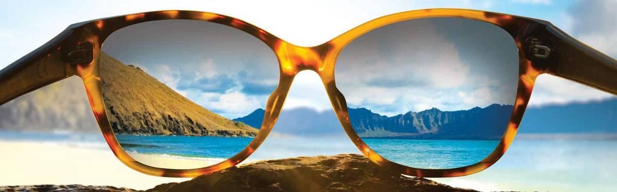 Nahaufnahme eines polarisierten Maui Jim Glases